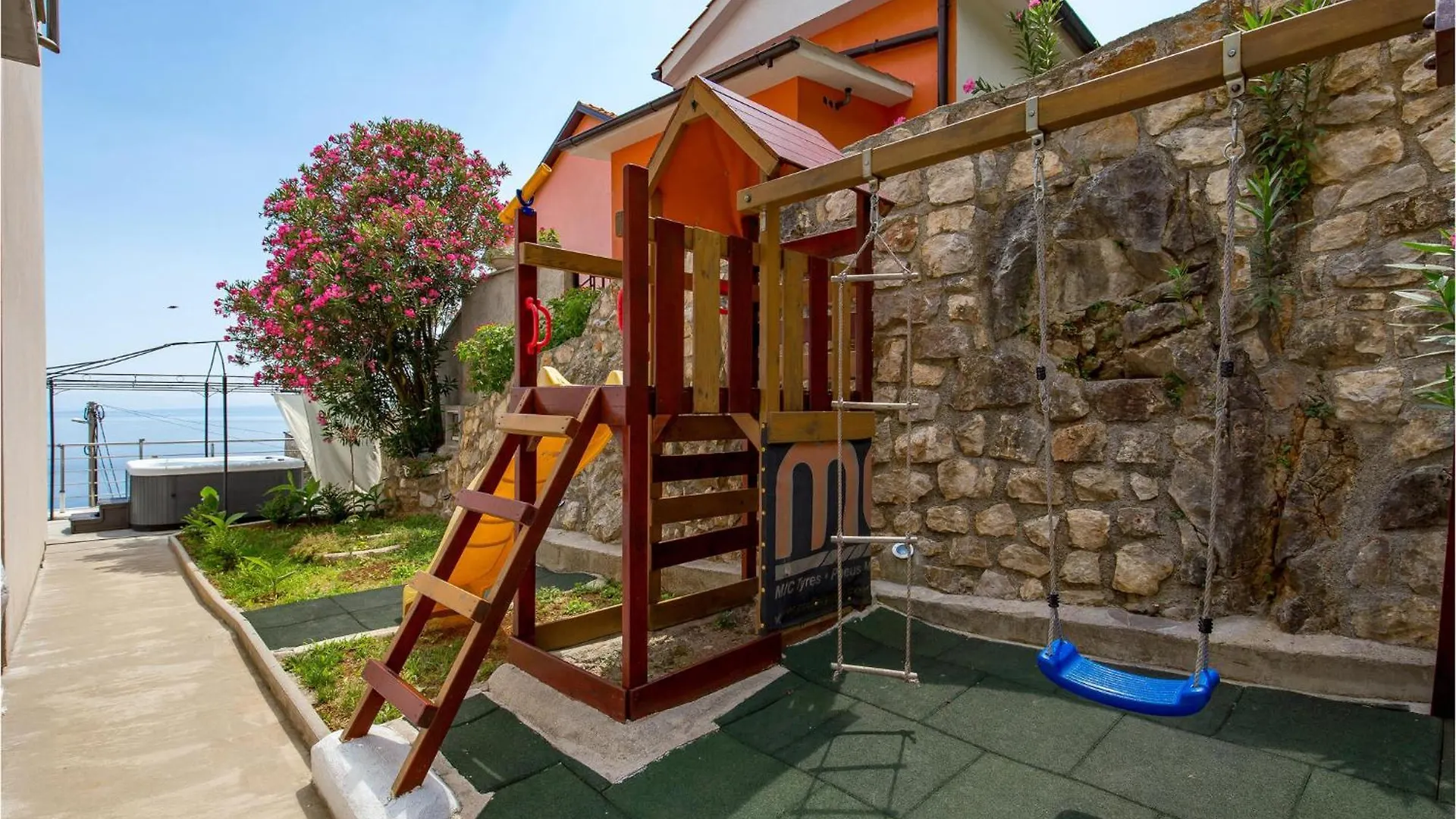 Beautiful Apartment In Moscenicka Draga With Wifi