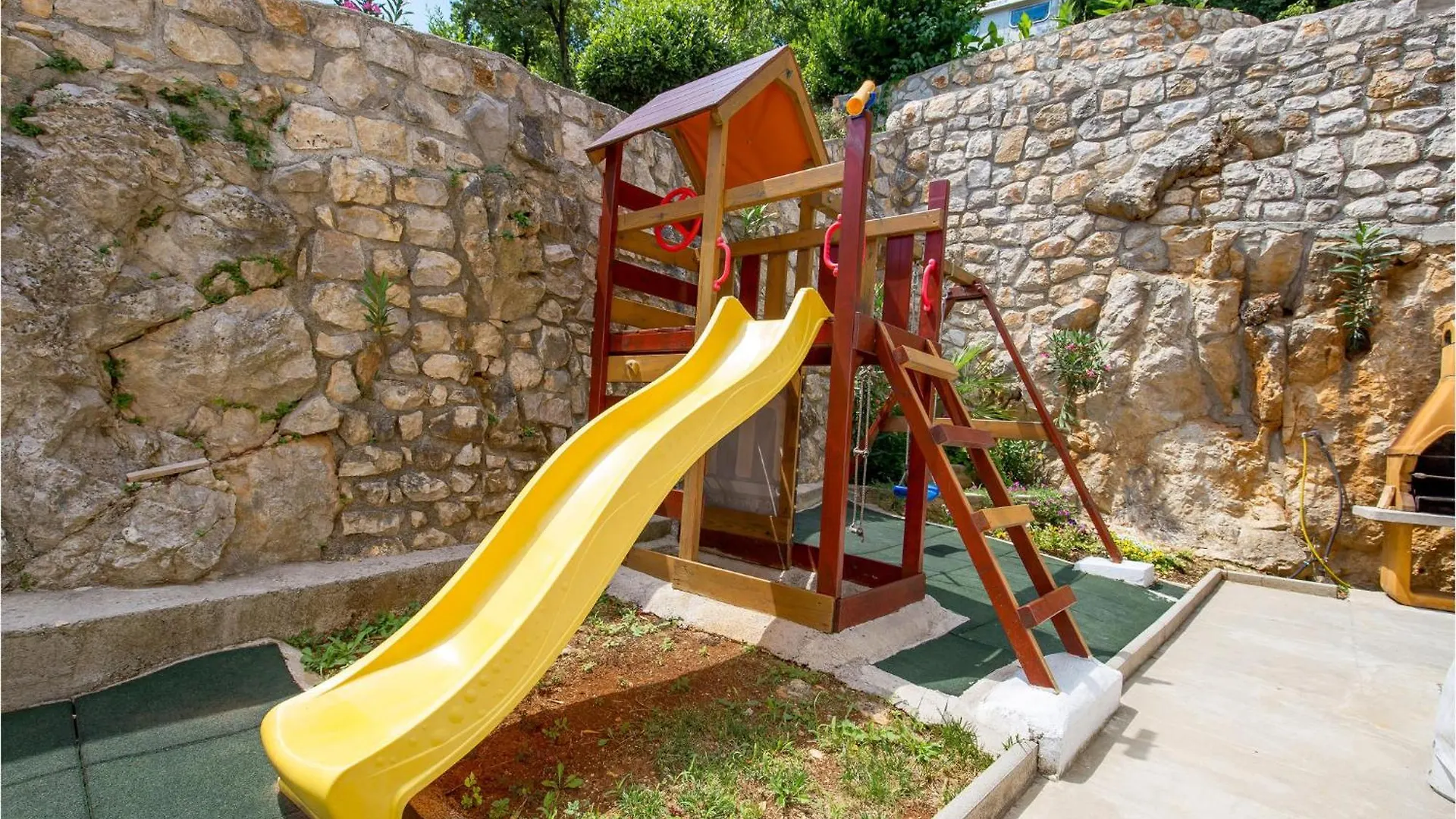 Beautiful Apartment In Moscenicka Draga With Wifi